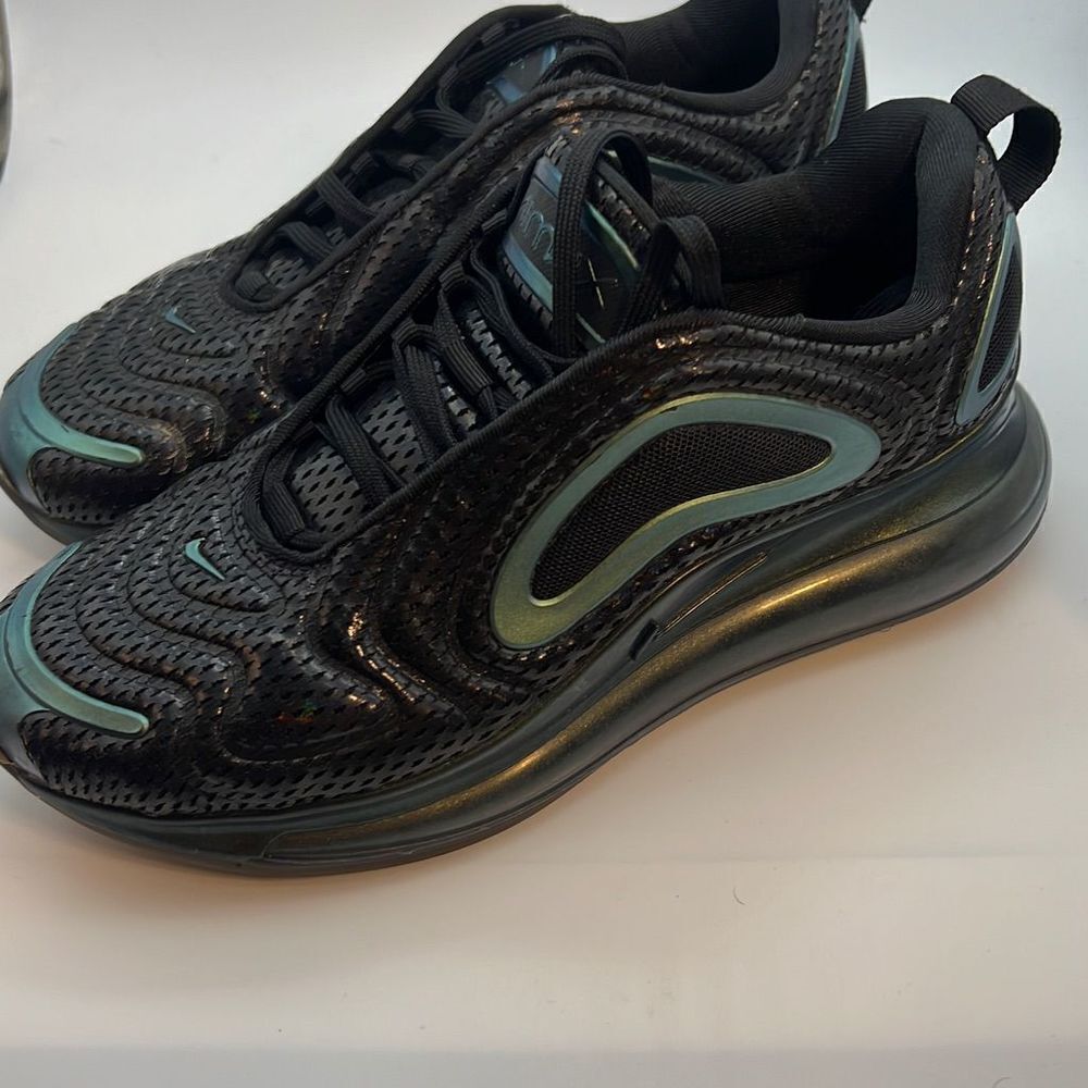 Nike Air Max 720 Throwback Future Black Fuchsia 7y Sneaker Trainers